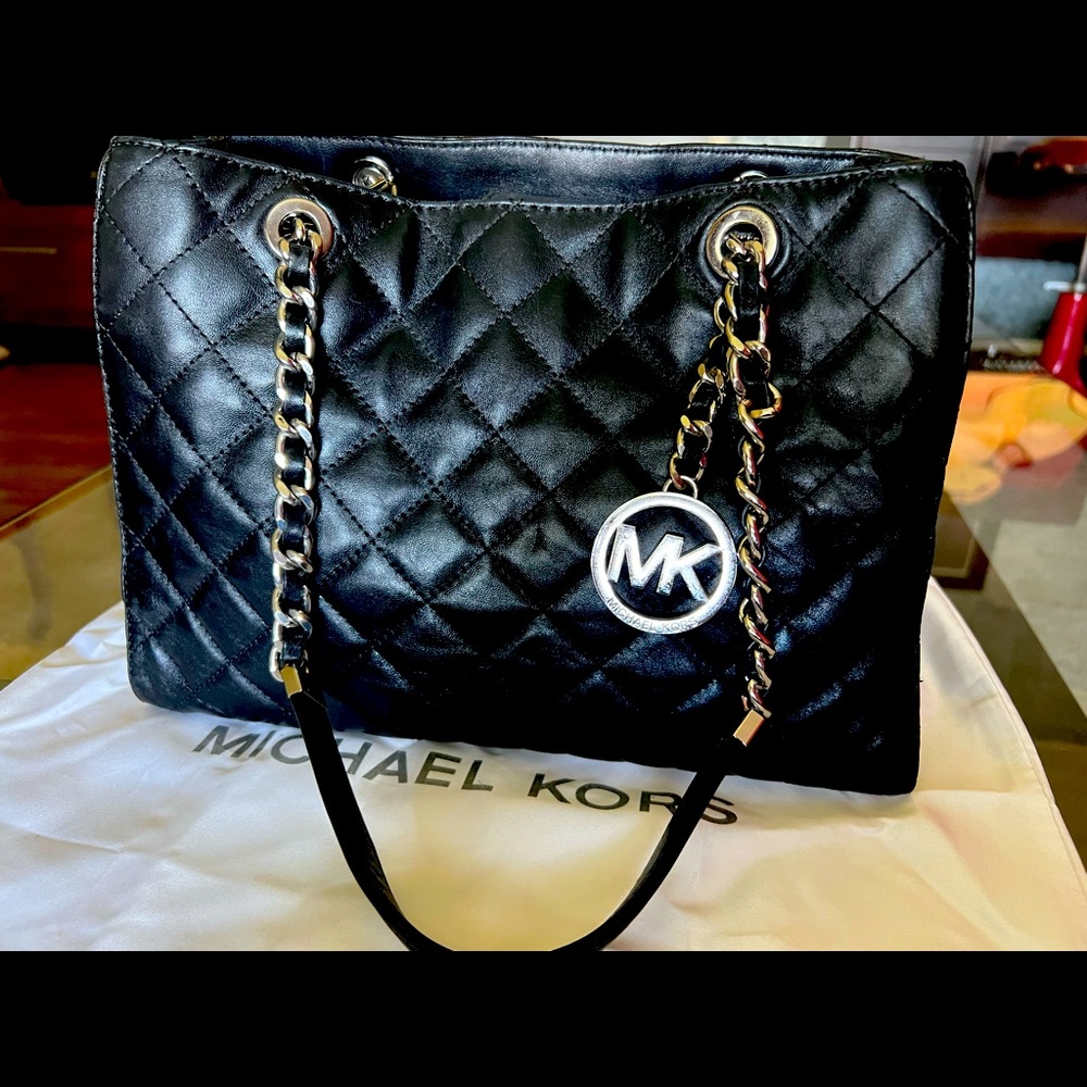 Michael Kors Susannah medium quilted tote handbag